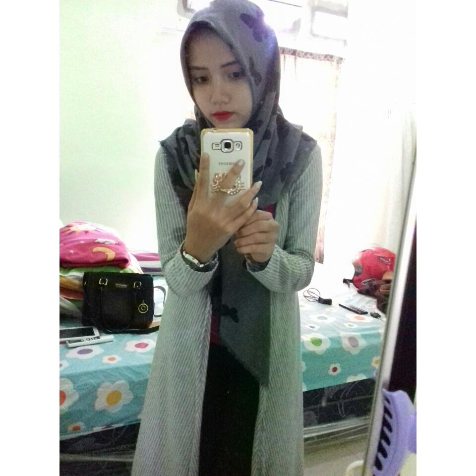 Delina_Puspa's tweet photo. Ngaca dulu sebelum 
ngomentarin hidup 
orang lain 😆😁 https://t.co/Tee0php795