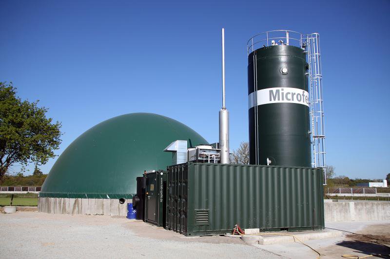 HoSt_bioenergy's tweet photo. Great article (in French) about our #Microferm installation at cattle farm Gaec des Buissons in #Angers #France. → https://t.co/VMS6VXr3aR https://t.co/HLimUUPhLs