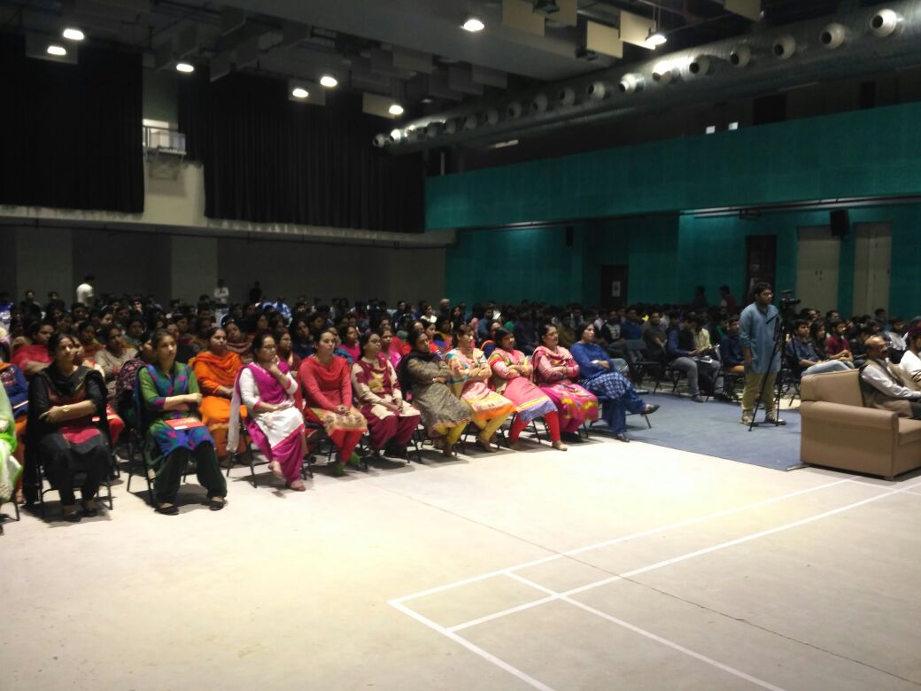 koham17's tweet photo. "Communist dosen't think in term of positive nationalism. They don't believe in Indian civilisation". -Dr. @anirbanganguly #Koham @BMLUniv https://t.co/RBWjNZkL7T