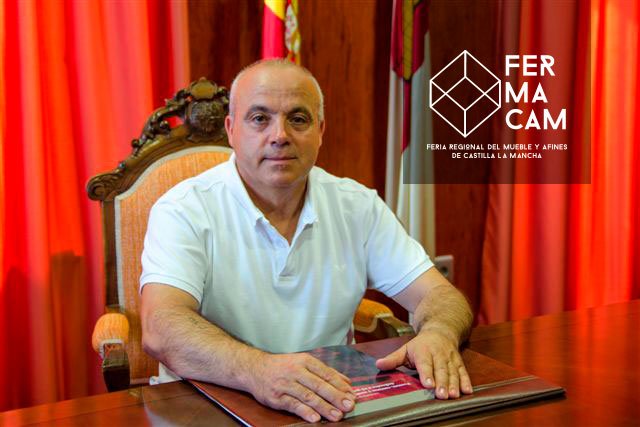 MUEBLEDESONSECA's tweet photo. Saludo del alcalde de #Sonseca Don Juan Carlos Palencia 
https://t.co/TU6wi3EIom https://t.co/BVyXQpDSYo