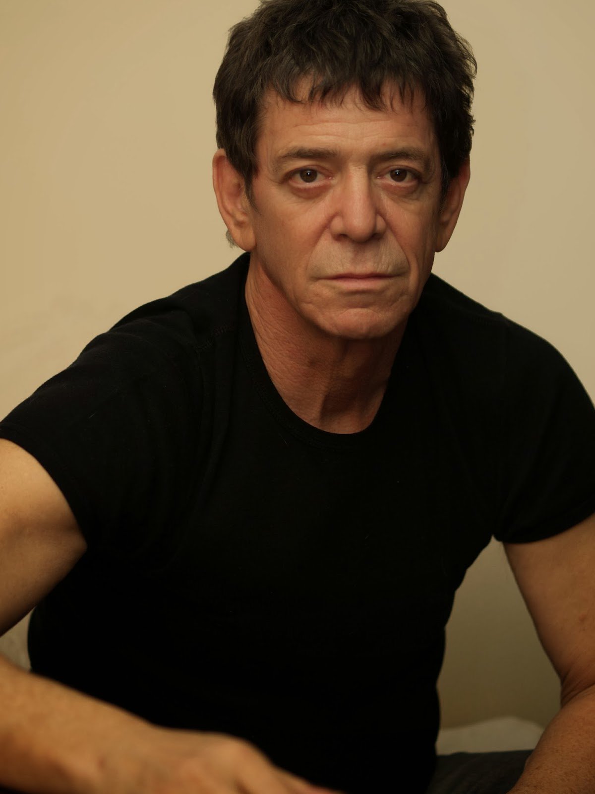 There\s a bit of magic in everything, and some loss to even things out. Lou Reed
Happy Birthday and RIP 