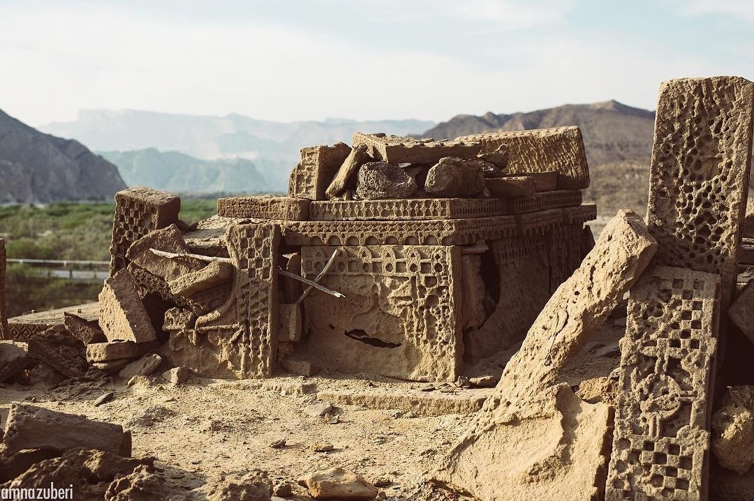 Balochistan Paradise On Twitter Elaborately Carved Tombs - 
