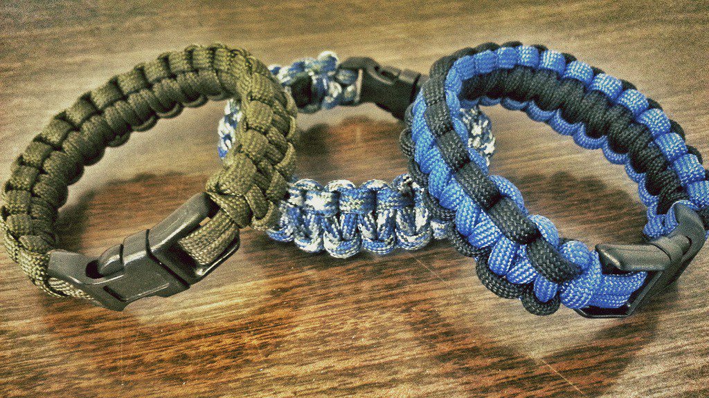 ConorsLydia's tweet photo. How Your Paracord Bracelet Can Save Your Life https://t.co/L5I29gb9Dh https://t.co/Sy3pES706s