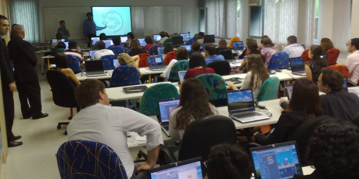 IncontroDevOps's tweet photo. Ultimi giorni per iscriversi ai workshop #DevOps di giovedì prossimo prima di #IDI2017 grazie a @4devops_it https://t.co/0SA9oMOORD https://t.co/RamaLIyklu