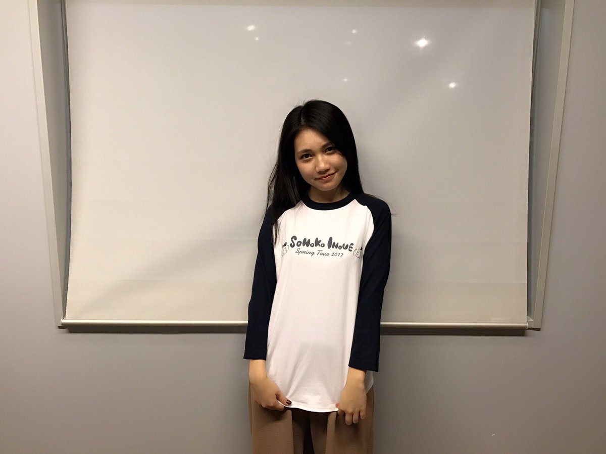 グッズの紹介🐕♥️ ①ラグランTシャツ(ホワイト×ネイビー/グレー