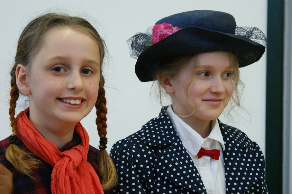 wickleaacademy's tweet photo. Our fantastic #WorldBookDay at Wicklea Academy. Both children and adults have enjoyed dressing up as their favourite book character. https://t.co/JwqR36XLFZ