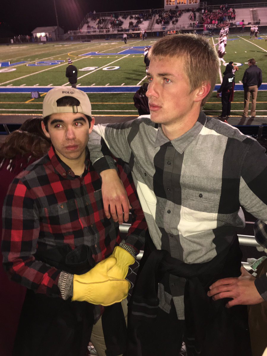 DylPickle_15's tweet photo. Happy birthday Mandi love ya #ust #bigdog #imadeyou #htbros #birthmas #darlook #gotabeatfromhmm #wisconsindells #bros @_mando https://t.co/xDXtbVJIAf