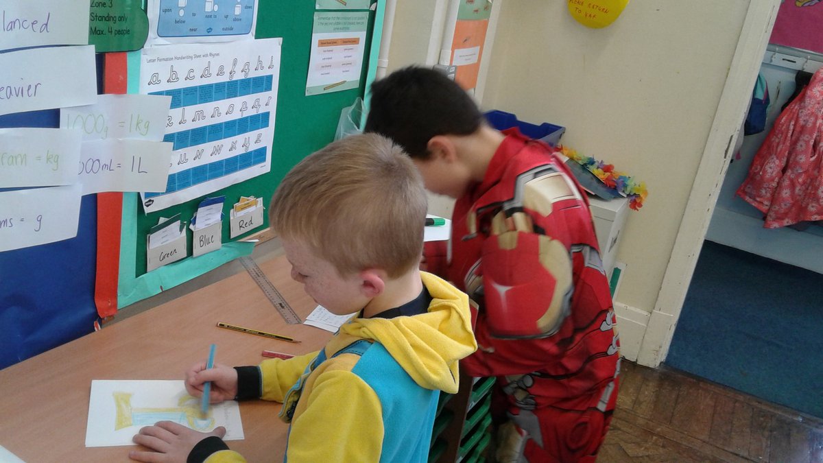 Year4BWPS's tweet photo. World book day! Making book covers! https://t.co/fPOkauUr0v