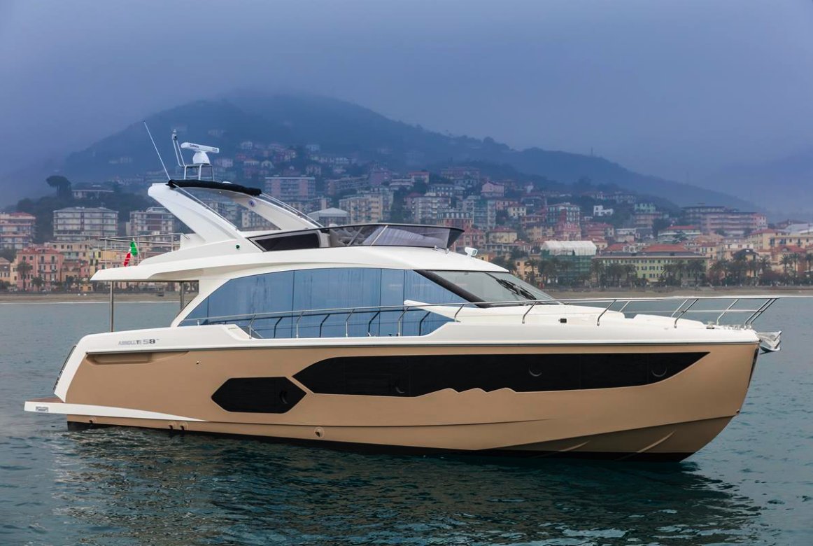 AbsoluteYachtHK's tweet photo. EXCELLENCE FROM ALL SIDES - #Absolute58Fly arises from the union between ergonomics and technology.
#AbsoluteYachts #ReachingTheAbsolute https://t.co/f8w17KxeSP