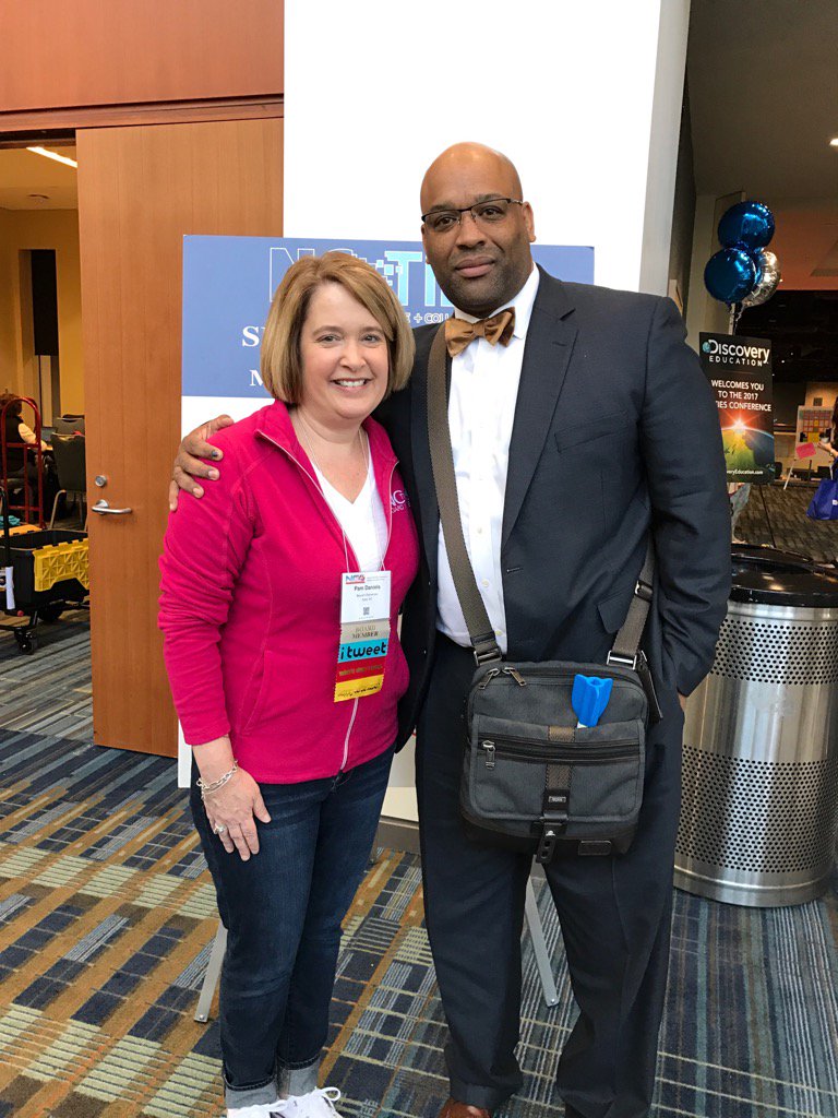 pbdredconfetti's tweet image. An awesome leader and supporter of technology!  #Digitalteachingandlearning @SWAWCPSS @BaucomBuddies @APBias1