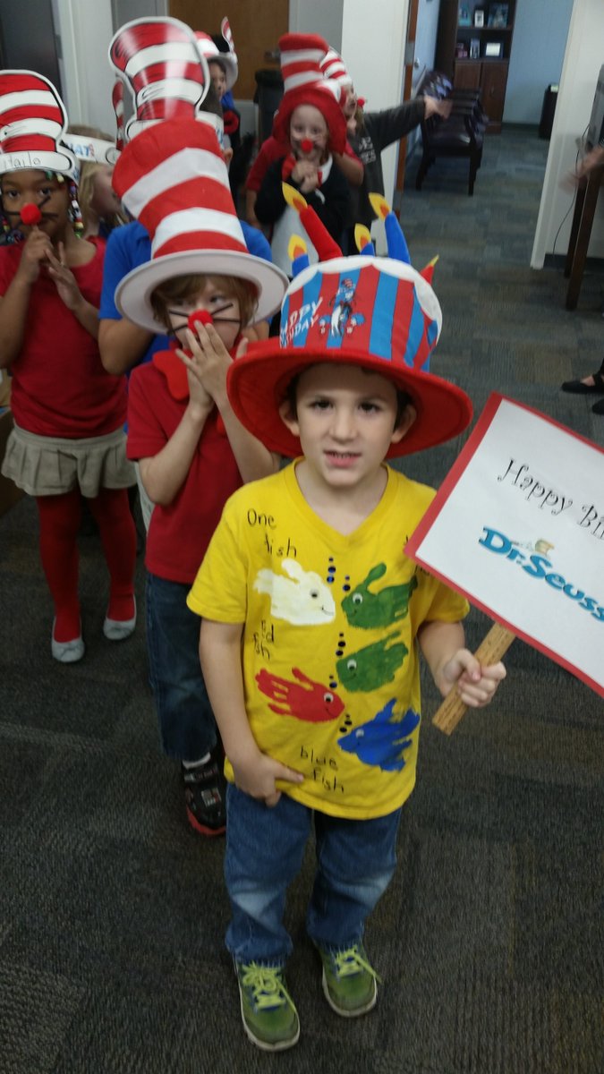 krissy_brown319's tweet photo. Dr. Seuss parade @mcherryst @teachfoxy @storylori1 https://t.co/JSgYrTjfkE