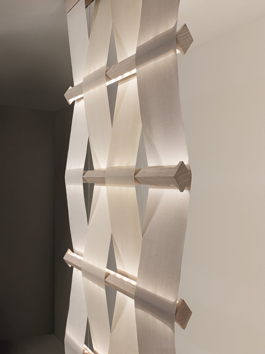 MoscowDC's tweet photo. Светильники Fabbian Illuminazione как украшение интерьера.
@FabbianLighting #moscowdesigncenter #fabbianilluminazione #design #interior https://t.co/Zo7y6sNr73