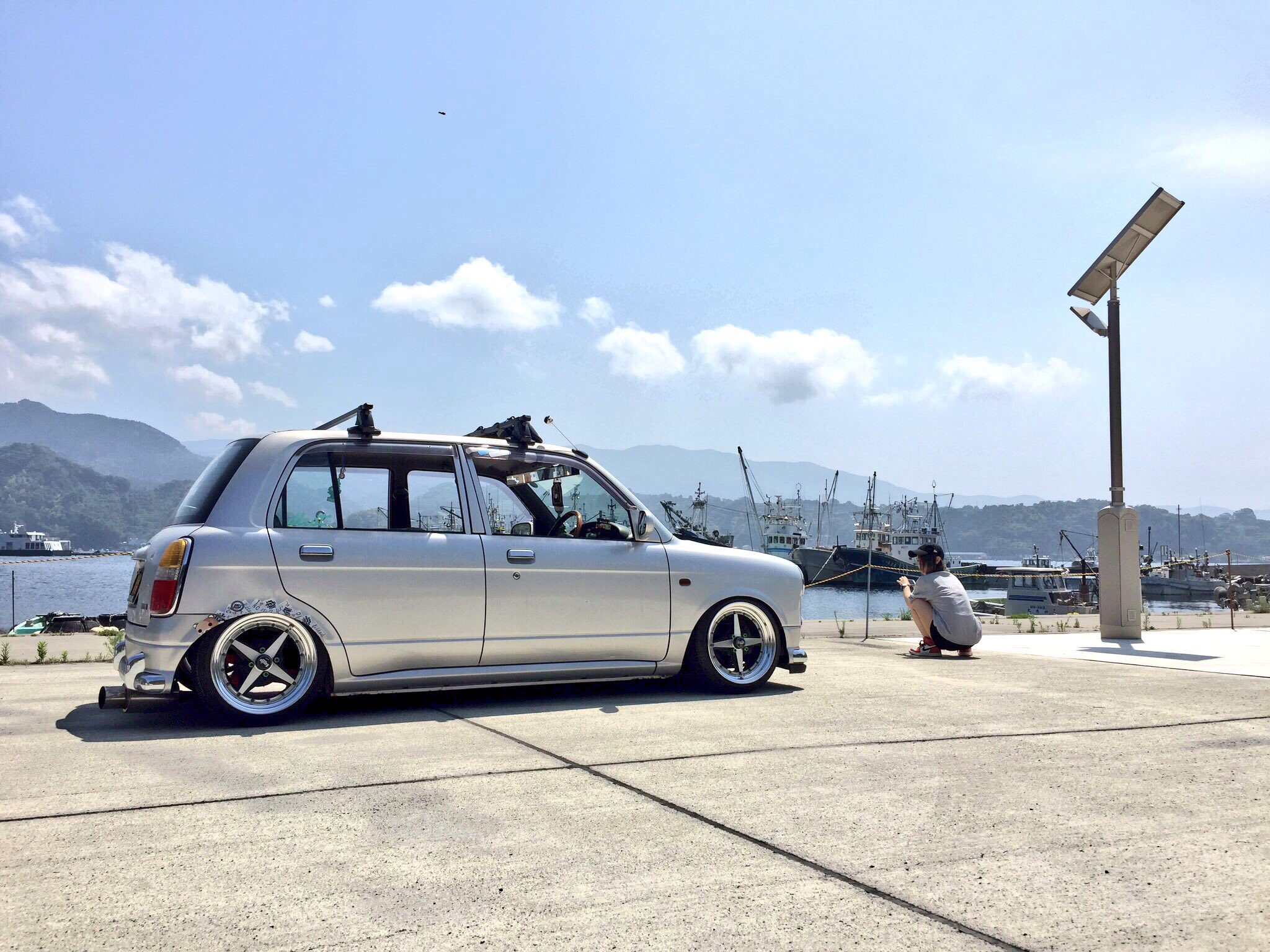 おたむ Twitterren ダイハツ工業創立110周年おめでとう ミラジーノはミニクーパーのパクリとか言われてるけど本当はコンパーノの顔を受け継いでるってなんかで見た だからパクリじゃない 小声 ミラジーノ