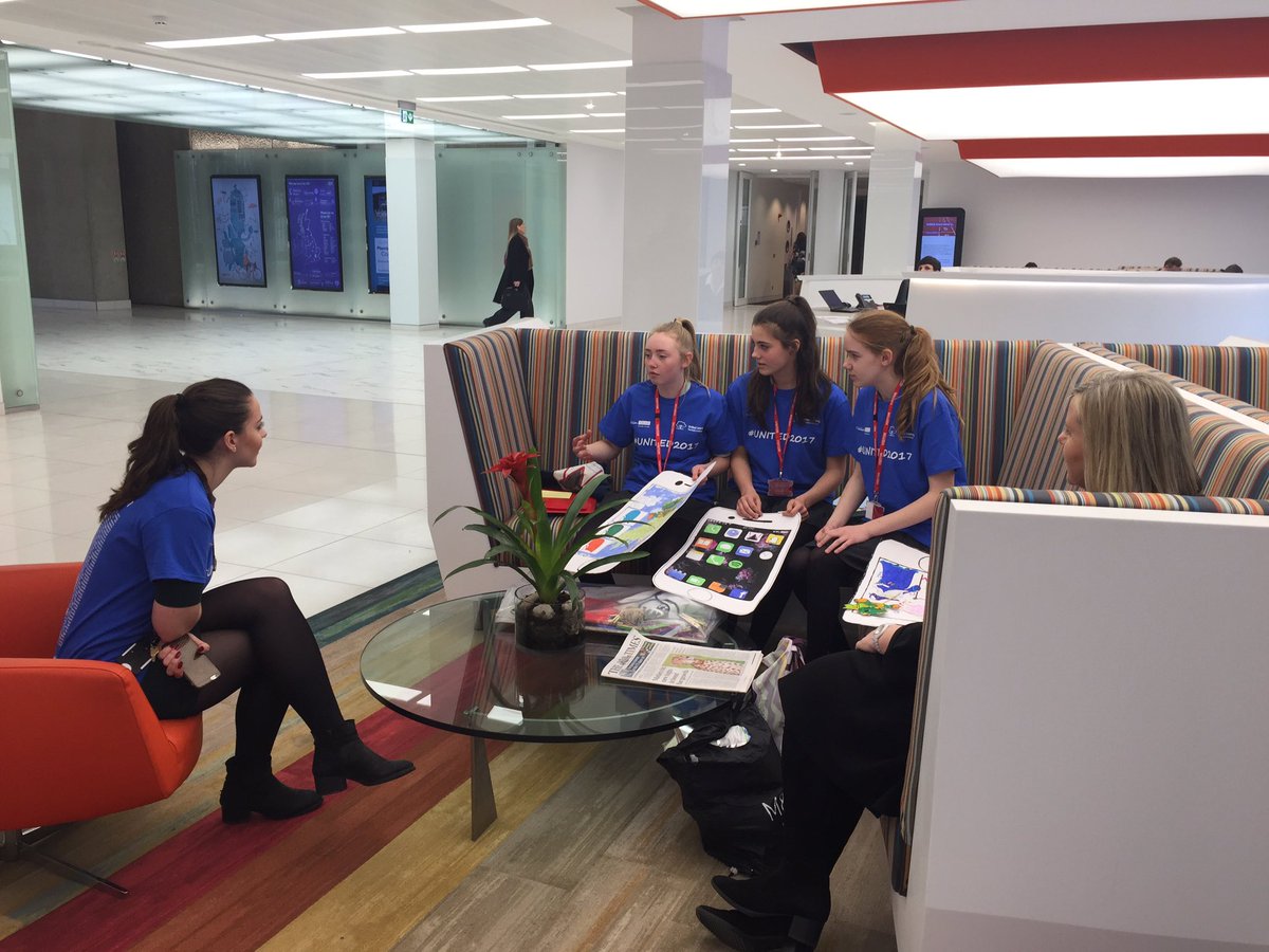 BMT_musteach's tweet photo. Time to present our ideas to Ellie an @IBM student who will help us perfect our ideas. #United17 @7billedu @SurbitonHigh https://t.co/nt0jFeoD5C