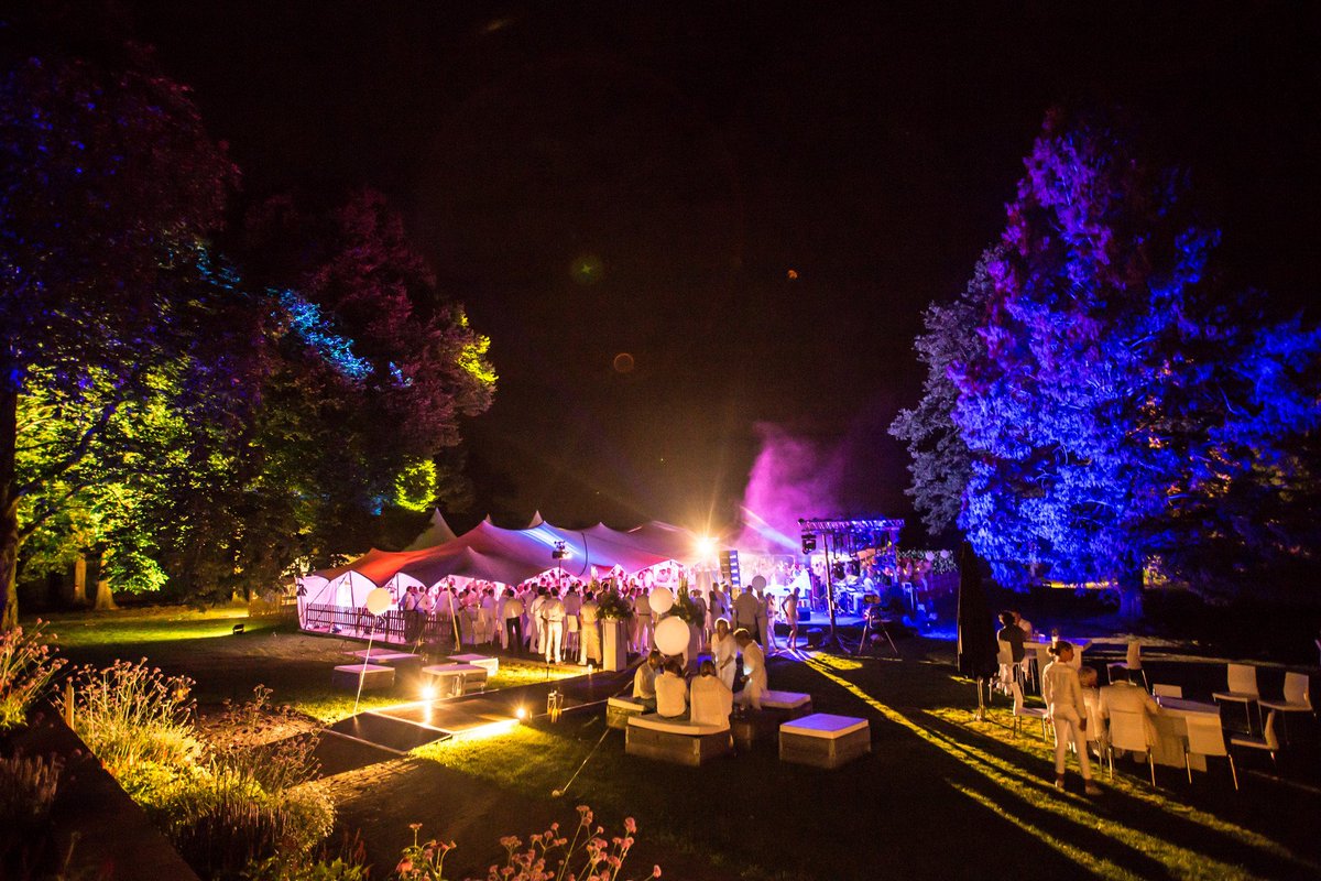EventCreators's tweet photo. Alhoewel het weer het nog niet doet vermoeden, komen de buitenfeestjes er weer aan! Kijk snel op: https://t.co/tDH7zSTUo1 #eventbureau https://t.co/aRUOP7vo5b