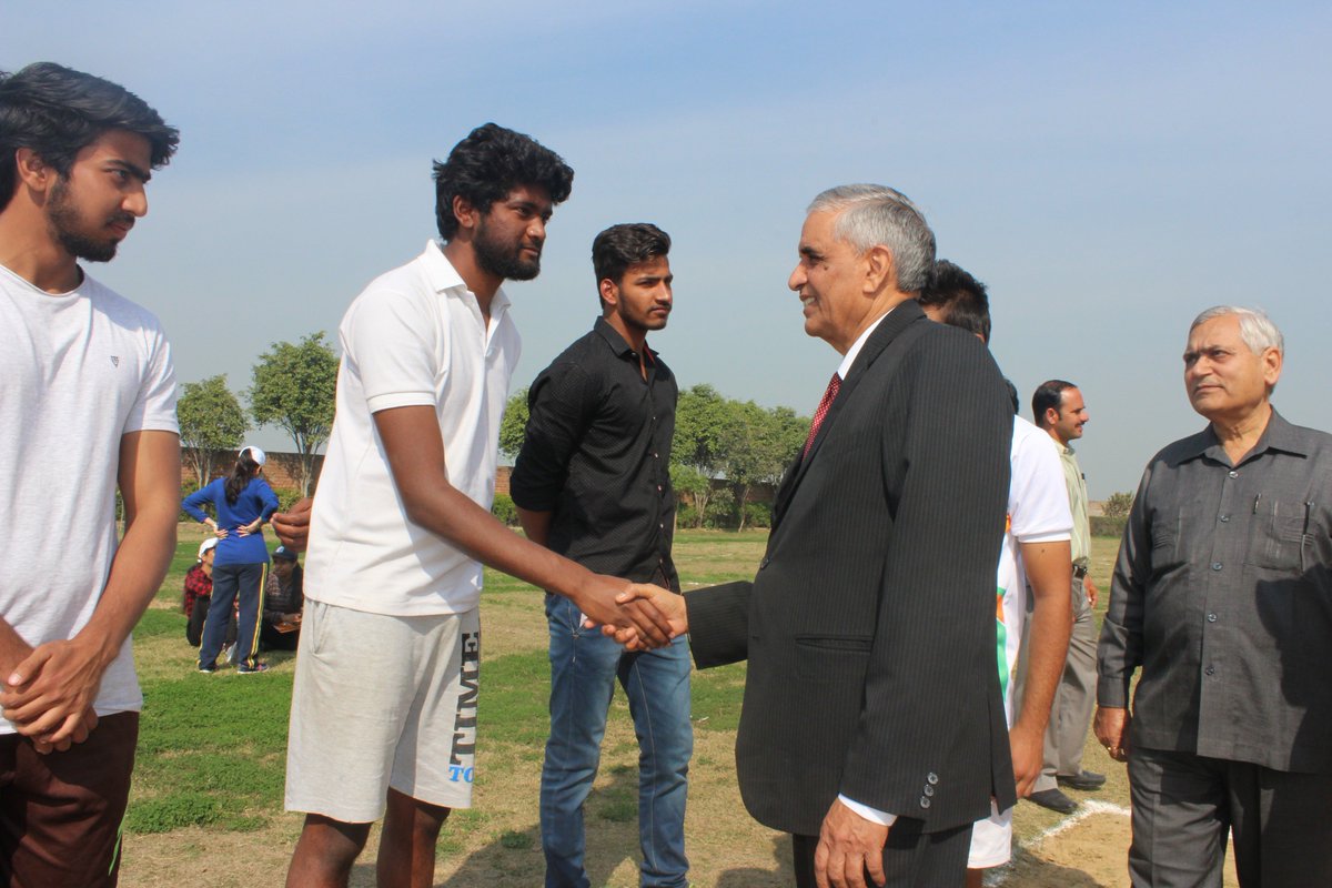 Jagannath_Uni's tweet photo. Sports Day Celebration @Jagannath_Uni .
#jagganathunivcr #engineering #engineers #sports #sportsday #btech #lifeinengineering #engineers https://t.co/qZqHA7TnKM
