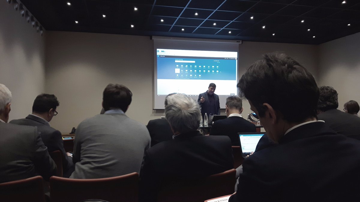 Un team di successo batte con un solo cuore. 
Grazie di essere la nostra parte del tutto!
Comitato <a href="/NAVlabOnline/">NAV-lab</a> #wrNAVlab #serinfamily