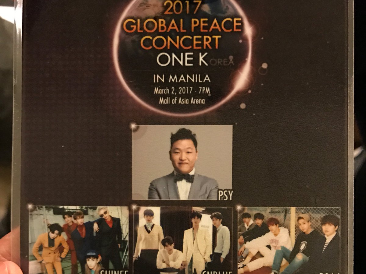 MargoMidwinter's tweet photo. Okay I had no idea I would be hosting this kpop concert! Amazing. #kpop #onek #manila https://t.co/kyPlSHMF6T