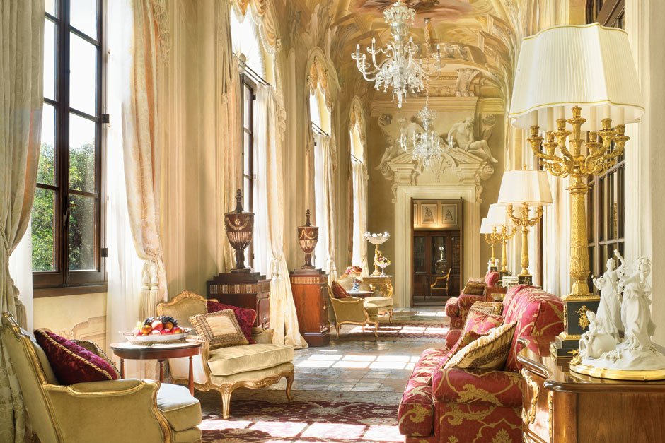 10 of the best luxury hotel suites in Italy goo.gl/lk3B9M #italy #luxurytravel