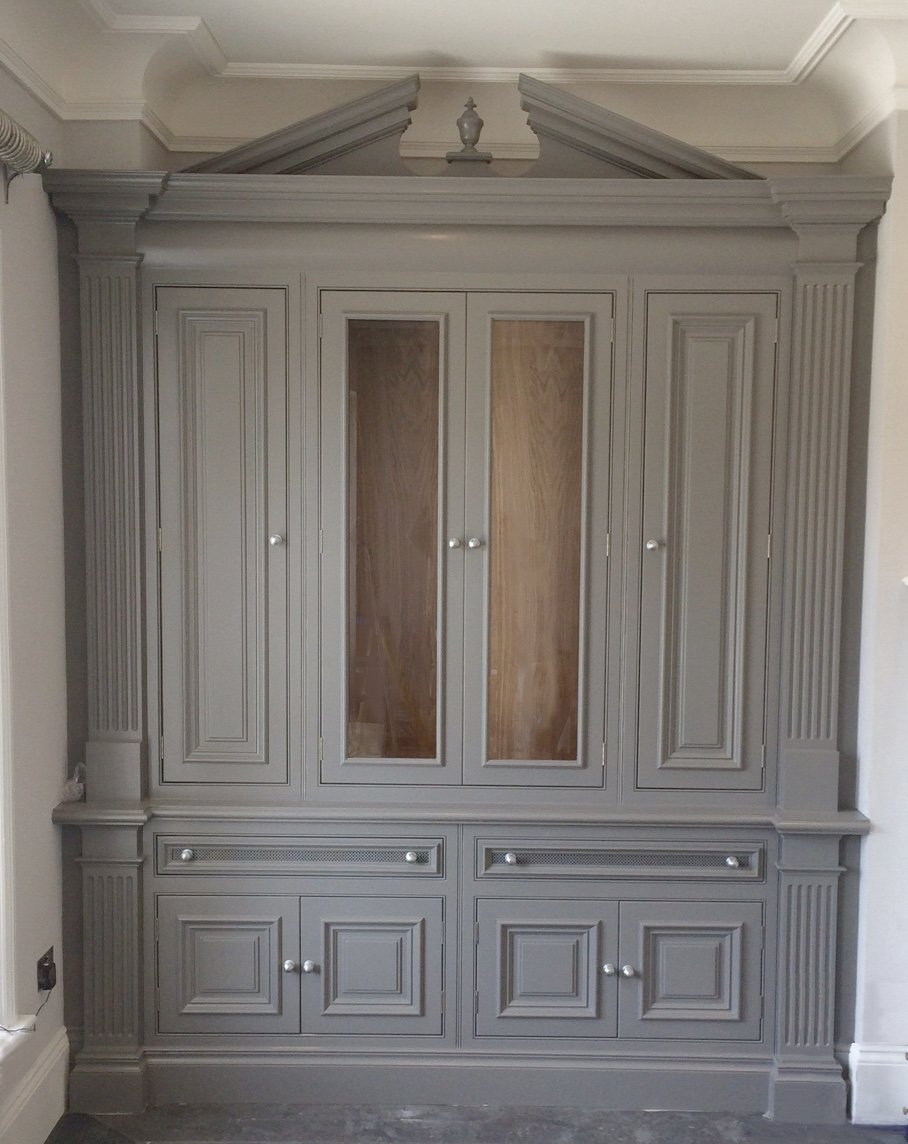 Waterford_Inter's tweet image. Make a feature of a chimney niche with a beautiful dresser unit. #bespoke #custom #LivingRoom #Interiors #storage