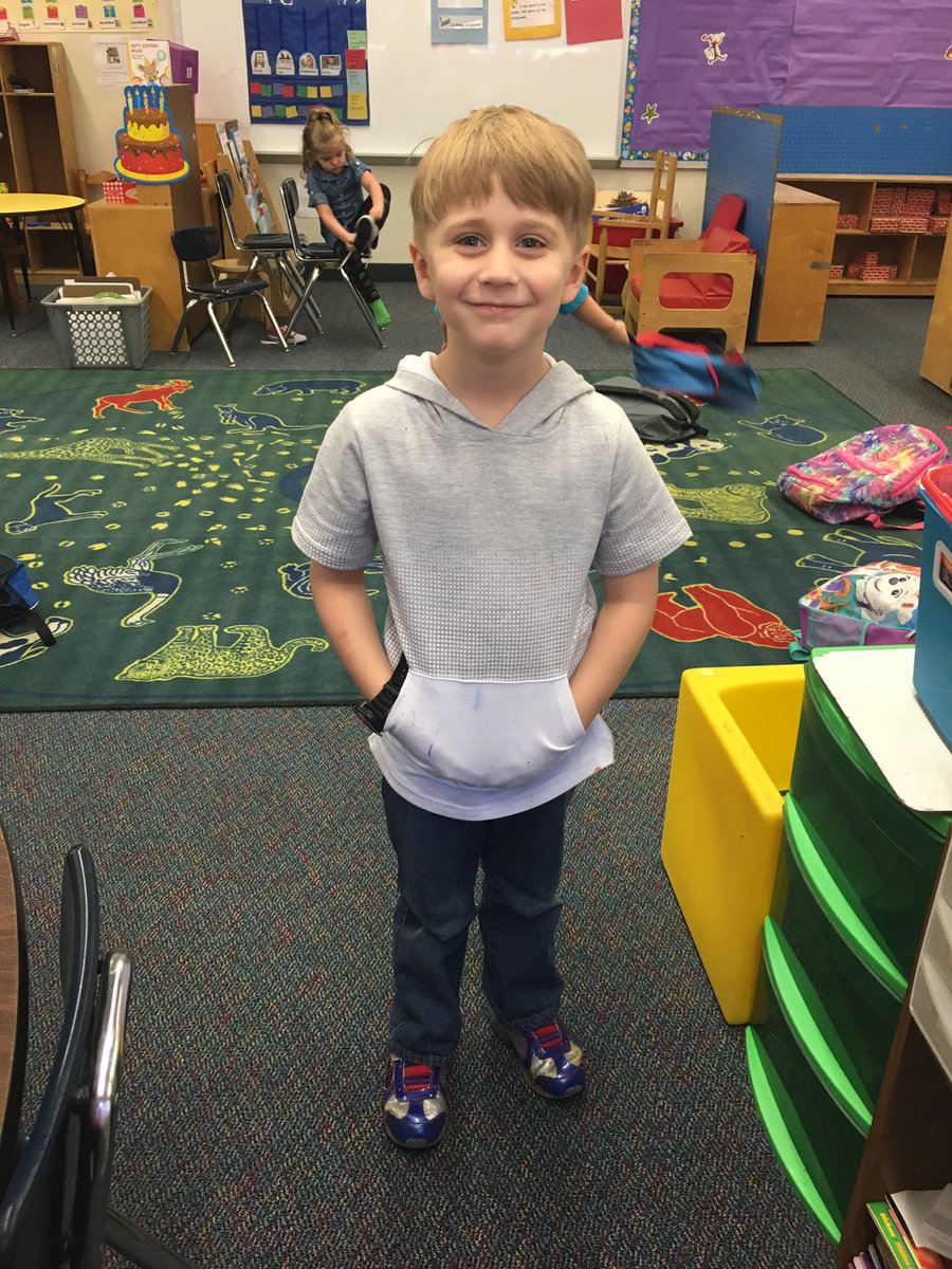 kinderfun1's tweet photo. Pockets Day and sewing on pockets for Wocket in my Pocket #celebratelps #DrSeuss @CitrusSchools https://t.co/9TEkzM5glj