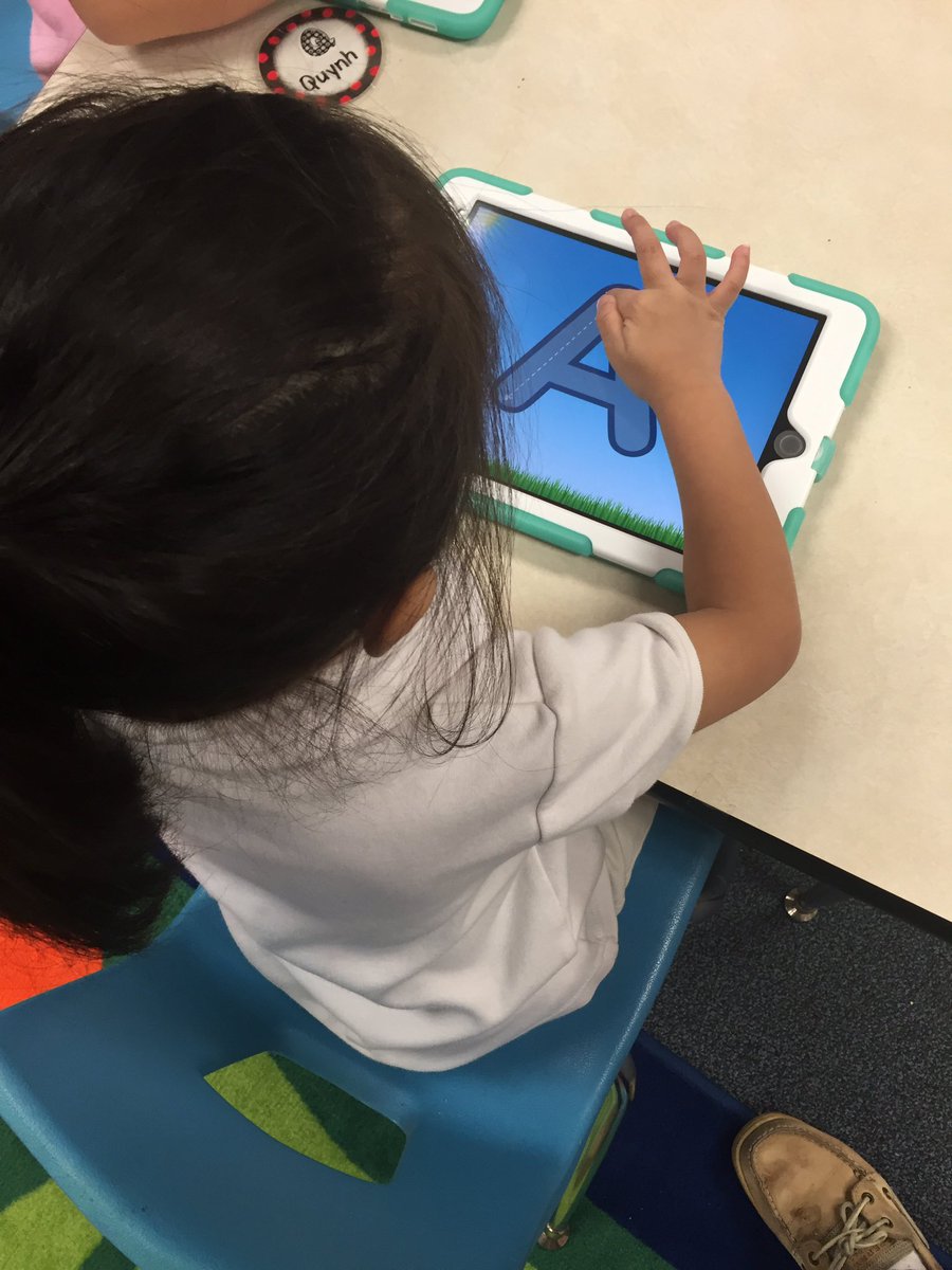 ChancellorComet's tweet photo. Way to go @chancellorpk students! This is our we learn our letters on our campus #CHNtech #areabtech @AliefTech @AliefPreK @AliefTech https://t.co/cDGvuZMEdz