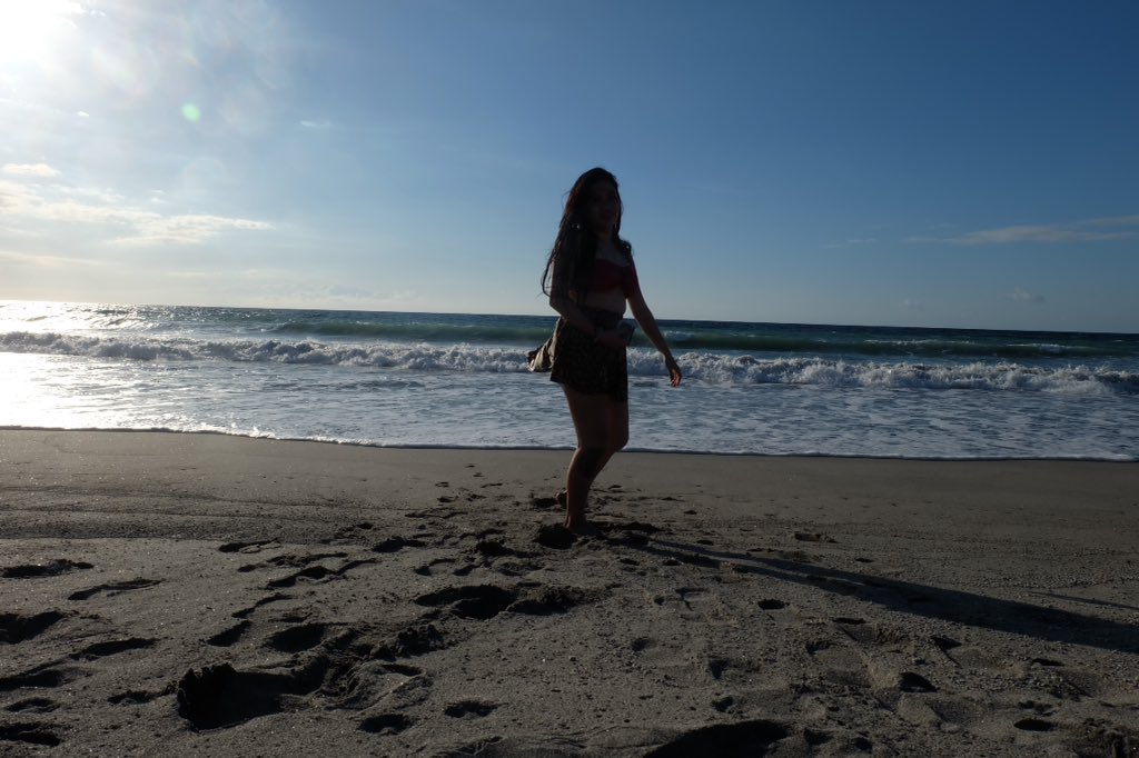 mariellealer's tweet photo. First solo travel. 🙆🏻💕 #zambales #philippines #circlehostel https://t.co/39Rg3WC7Mg
