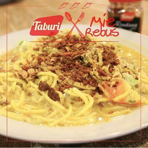 Hhmm, di luar lagi Hujan, enaknya makan Mie Rebus pakai Taburi Rendang Rawit nih..