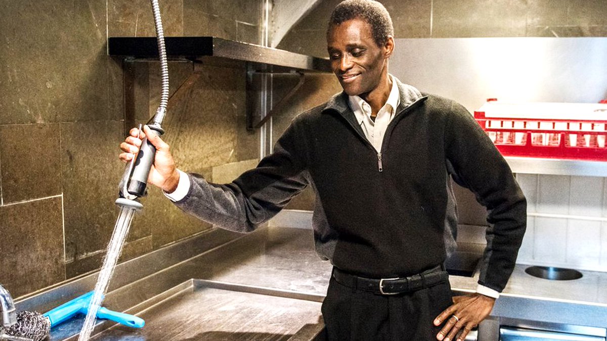 Dishwasher made co-owner of 'world's best restaurant' bbc.in/2lX98HM