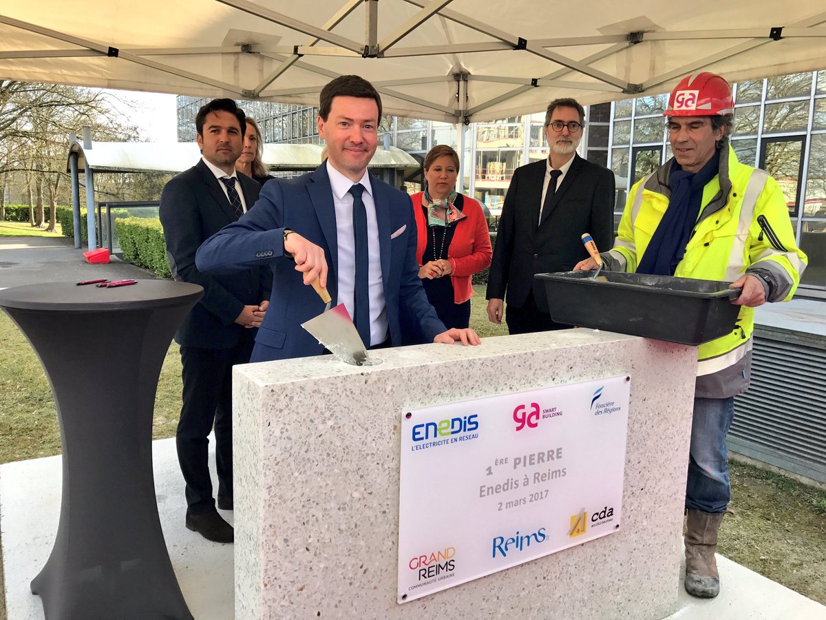 GroupeGA's tweet photo. Futur site d'@enedis @VilledeReims: la 1ère pierre est posée! @fonciereregions @GrandReims #SmartBuilding https://t.co/w9RPAILLUc