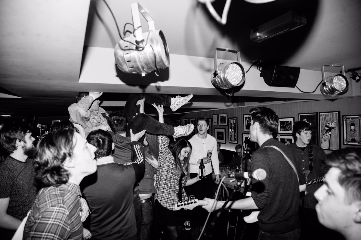 fckyestv's tweet photo. Last night was pure mad mad mental mental (lol). Thanks to Rascalton and Ayakara for being f*cking great!! Next live night announced soon🤗 https://t.co/334Va787pa