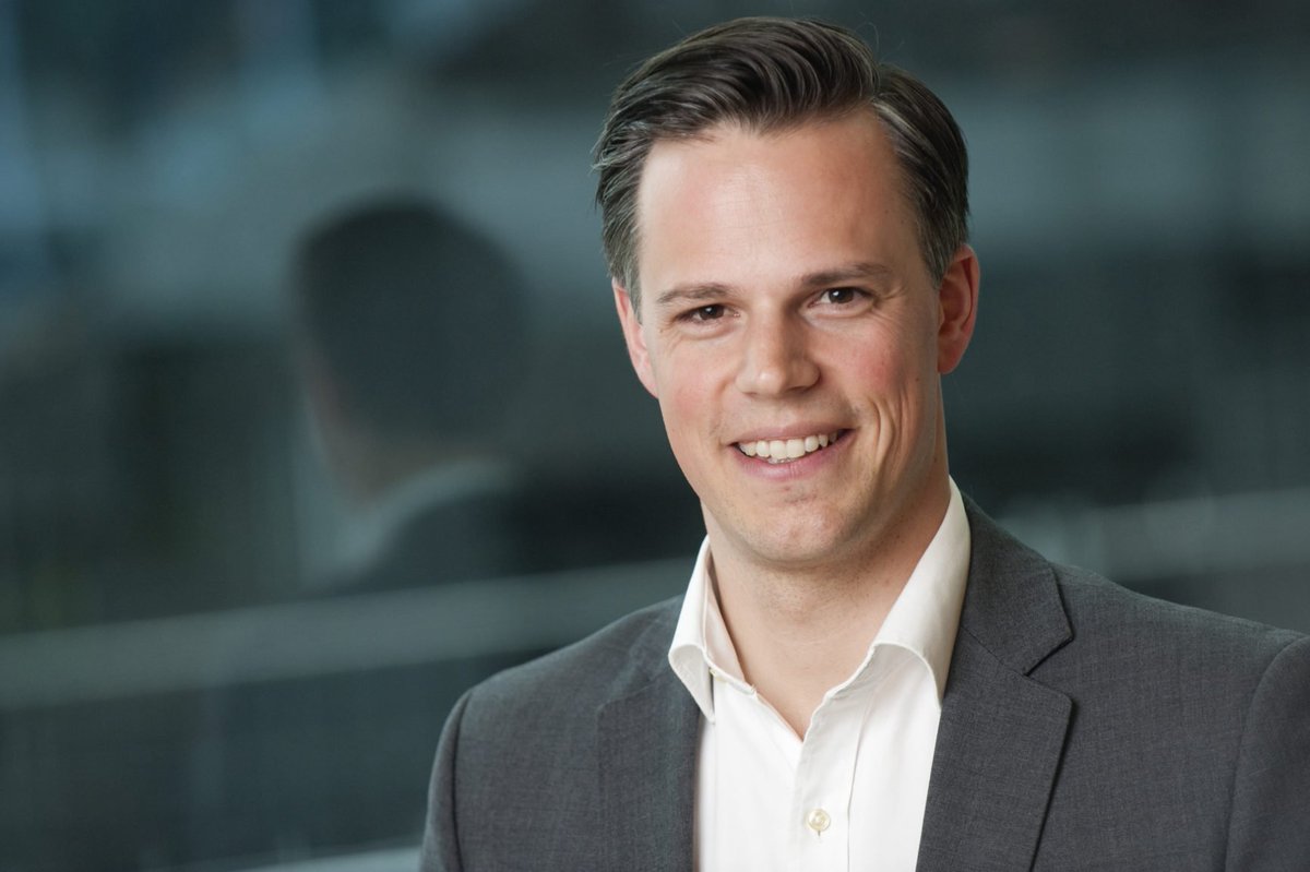 Medier24's tweet photo. DNB foreslår en «Vær varsom for innholdsprodusenter». Inviterer bransjen til å lage regler som skal sikre kvaliteten https://t.co/2TRWWOYdh2 https://t.co/MspLbMOtok