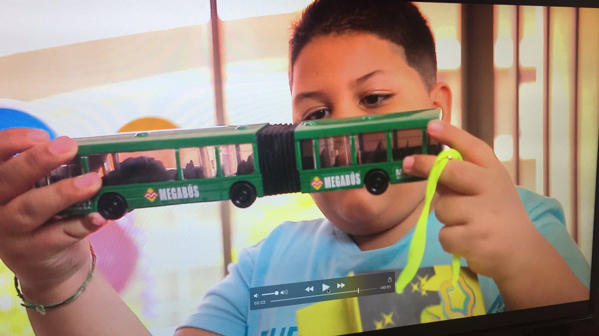 Integra_S_A's tweet photo. Tomar el transporte público es una elección acertada para la transformación de una ciudad. Hoy toma el @megabusenmarcha 🚌🚌#IntegraSA https://t.co/GC978YSoay