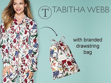 TeamAvonista's tweet photo. Its the #AttentionToDetail @tabithawebbuk @avon_uk 👏❤ #TheBranded #DrawstringBag #BotanicalPrint #Quality Avaliable https://t.co/VFWjxivzoN https://t.co/uqMe6EBUbD