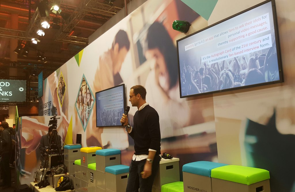 Pitching time with <a href="/greetzly/">Greetzly</a>! #OMR17 #medienretter