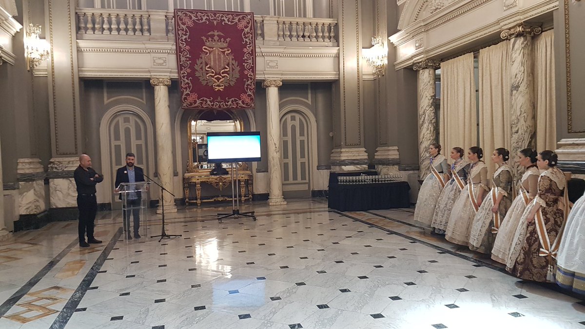 .<a href="/perefuset/">Pere Fuset</a>: Les #Falles, que som patrimoni, han ajudat a conservar el valencià i a enriquir el seu vocabulari.