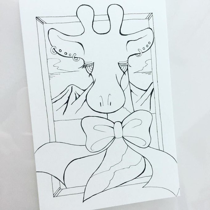 きりんさん。
そろそろ色塗りたい、でも線画でもとっときたい。
#きりん #giraffe #りぼん #線画 #色 #山 #カラー #モノクロ #design  #art #arti… https://t.co/ZTfJFZ6w2S 