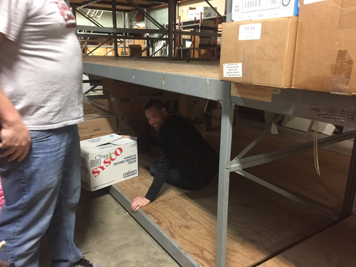 silkpursethrift's tweet photo. Christ's Church has two different teams that help out at the Silk Purse!  Team 1. https://t.co/tmFQOOU9za