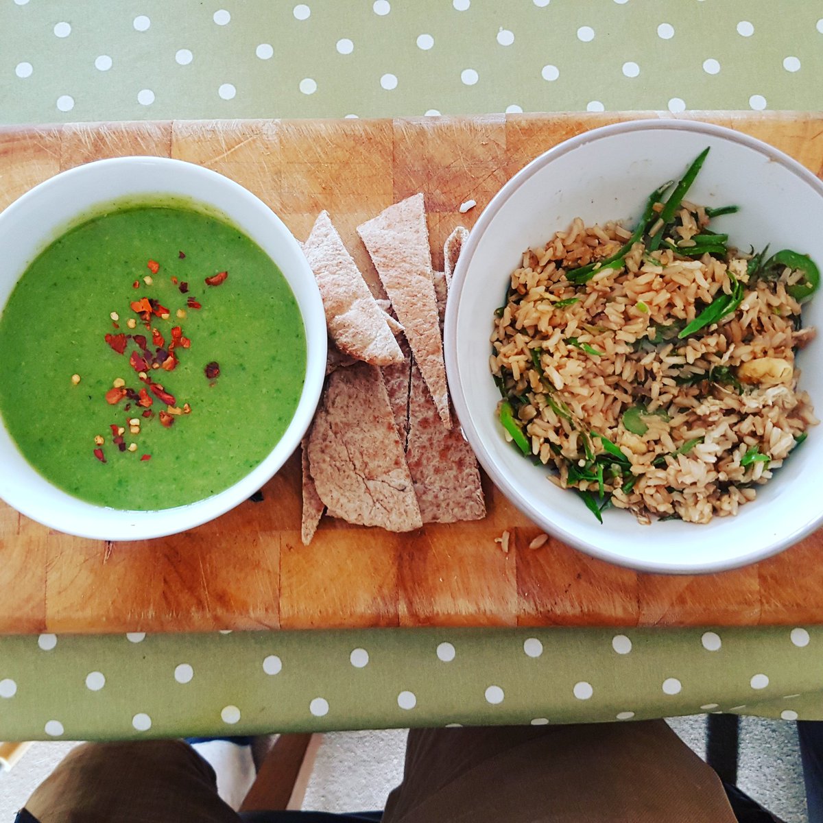 JoeSimmonds1986's tweet photo. Today's lunch. #homefood #veggie #food https://t.co/ELem8hn4sc