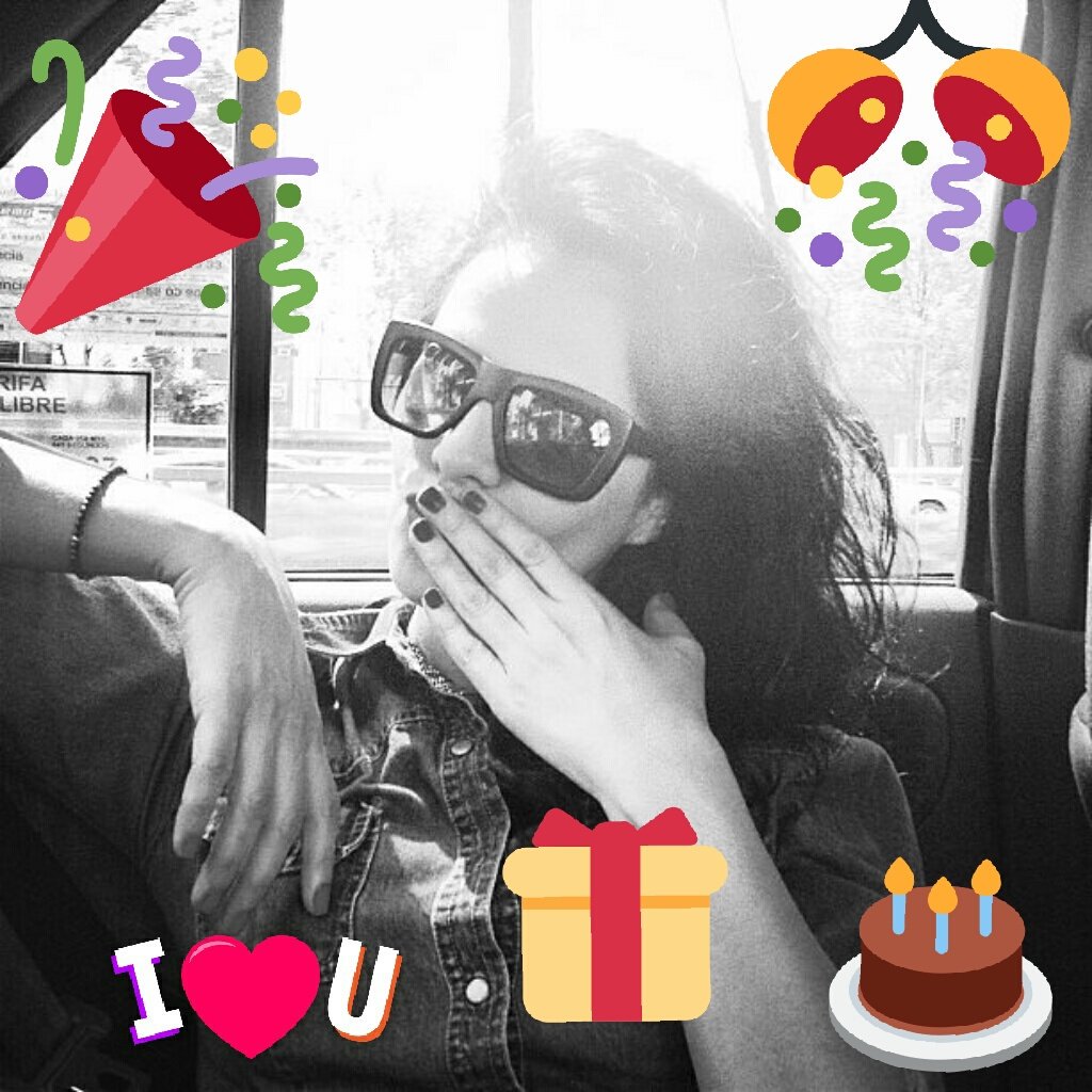 HaAshBogota's tweet photo. Feliz cumpleaños a una persona que ha dejado un vacío en nuestros corazones... #HBDPochat Eres la mejor @Lapochate https://t.co/MKLzNCwMTt
