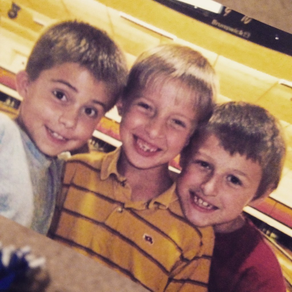 thekaseykonz's tweet photo. Happy birthday to my best friend @AndrewKaylor_ 🎉🎊 https://t.co/n50ZxWTWLW