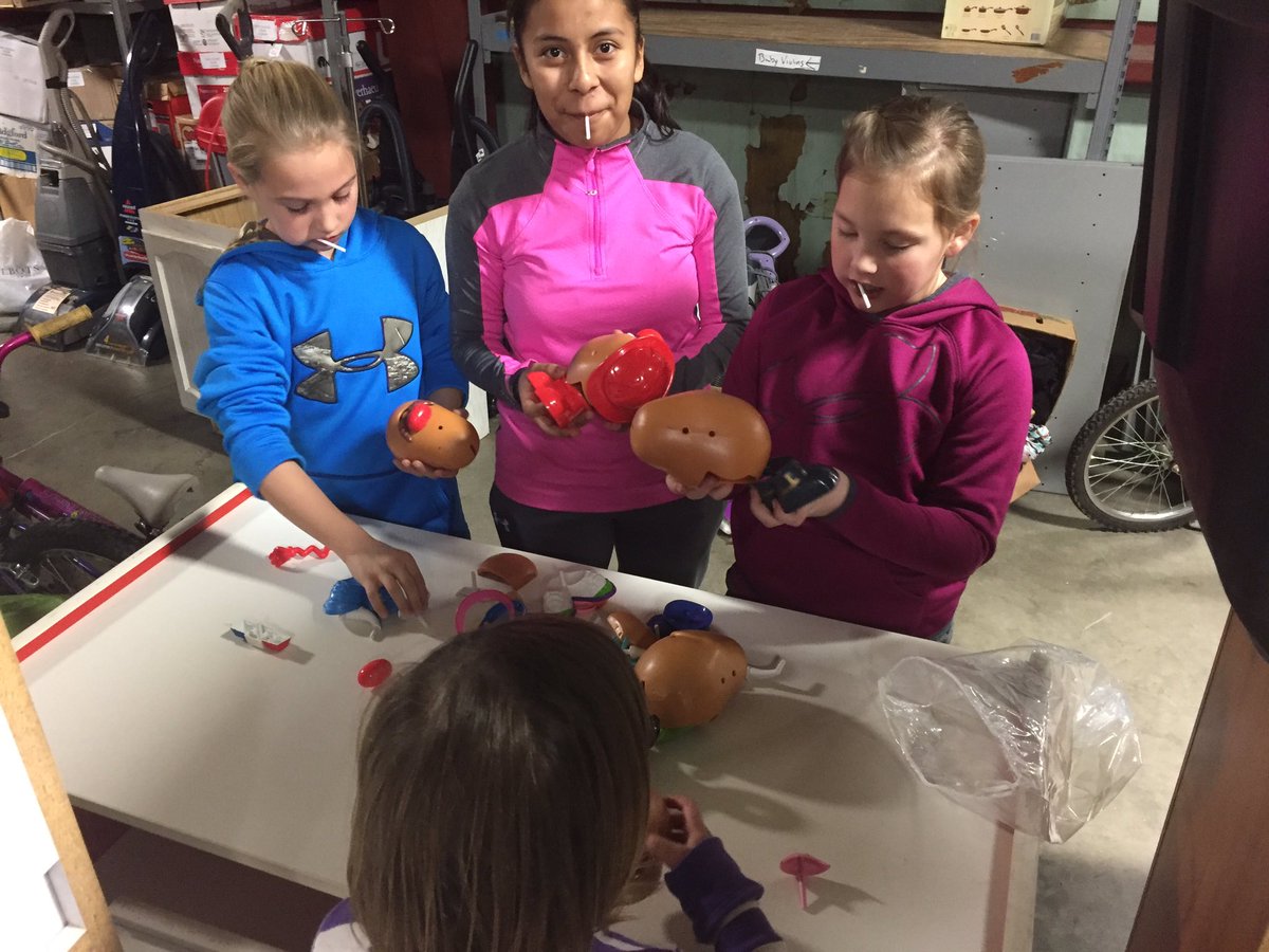 silkpursethrift's tweet photo. Christ's Church has two different teams that help out at the Silk Purse!  Team 2. https://t.co/3AWEwRCii7