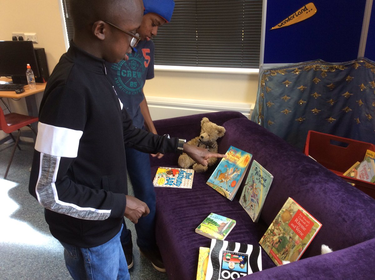 wilsonstfeed's tweet photo. #wsdyson #wssixthform 5.4 - We're going on a book hunt! We have to find different items in the books π#WorldBookDay https://t.co/TtokkniNeu