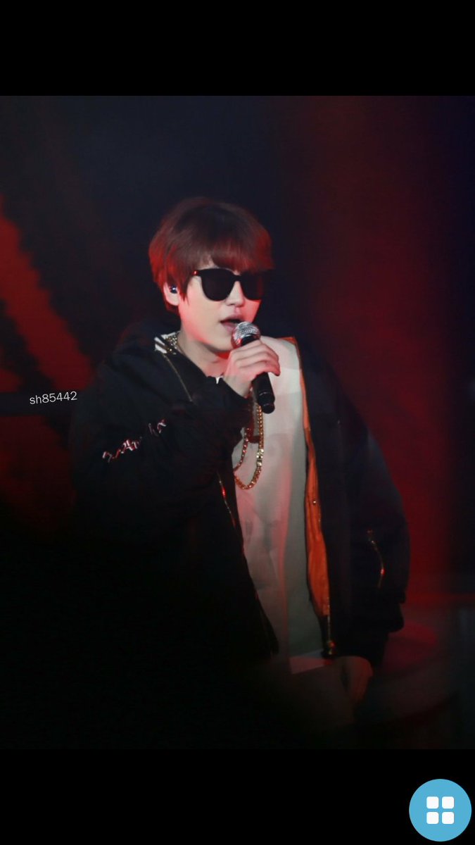 RieRieRieCho's tweet photo. 170225 KyuHyun solo concert "Reminiscence of a Novelist" Taipei ~
GyuWay 😎🤘 #gyuwhy #KyuHyun #rappergyu https://t.co/NAUHqWV8Kb