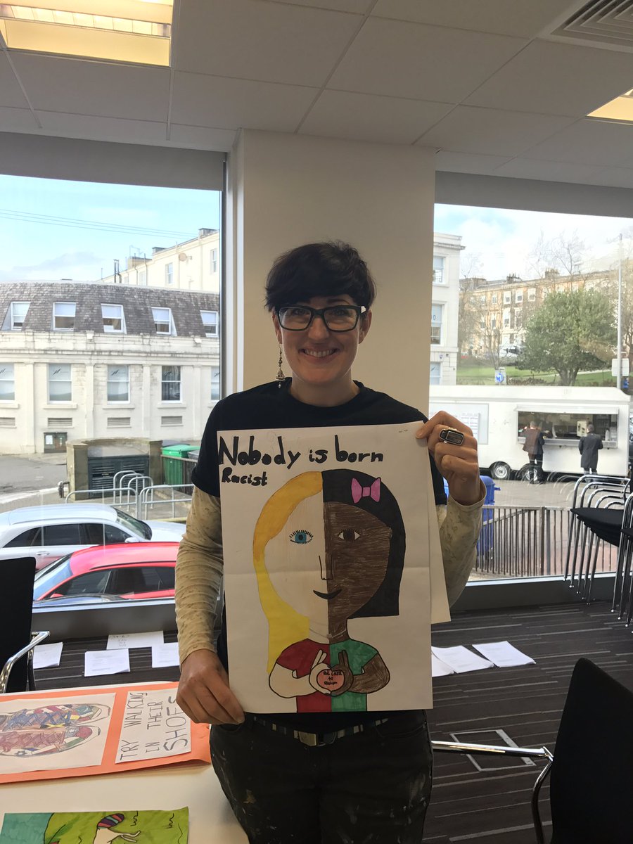 SRtRCScotland's tweet photo. #localartist #glasgow Michelle Cohen's #fav #artwork by young people to creatively tackle racism! #endracism #creativecomp17 https://t.co/UCSDBWpiNc