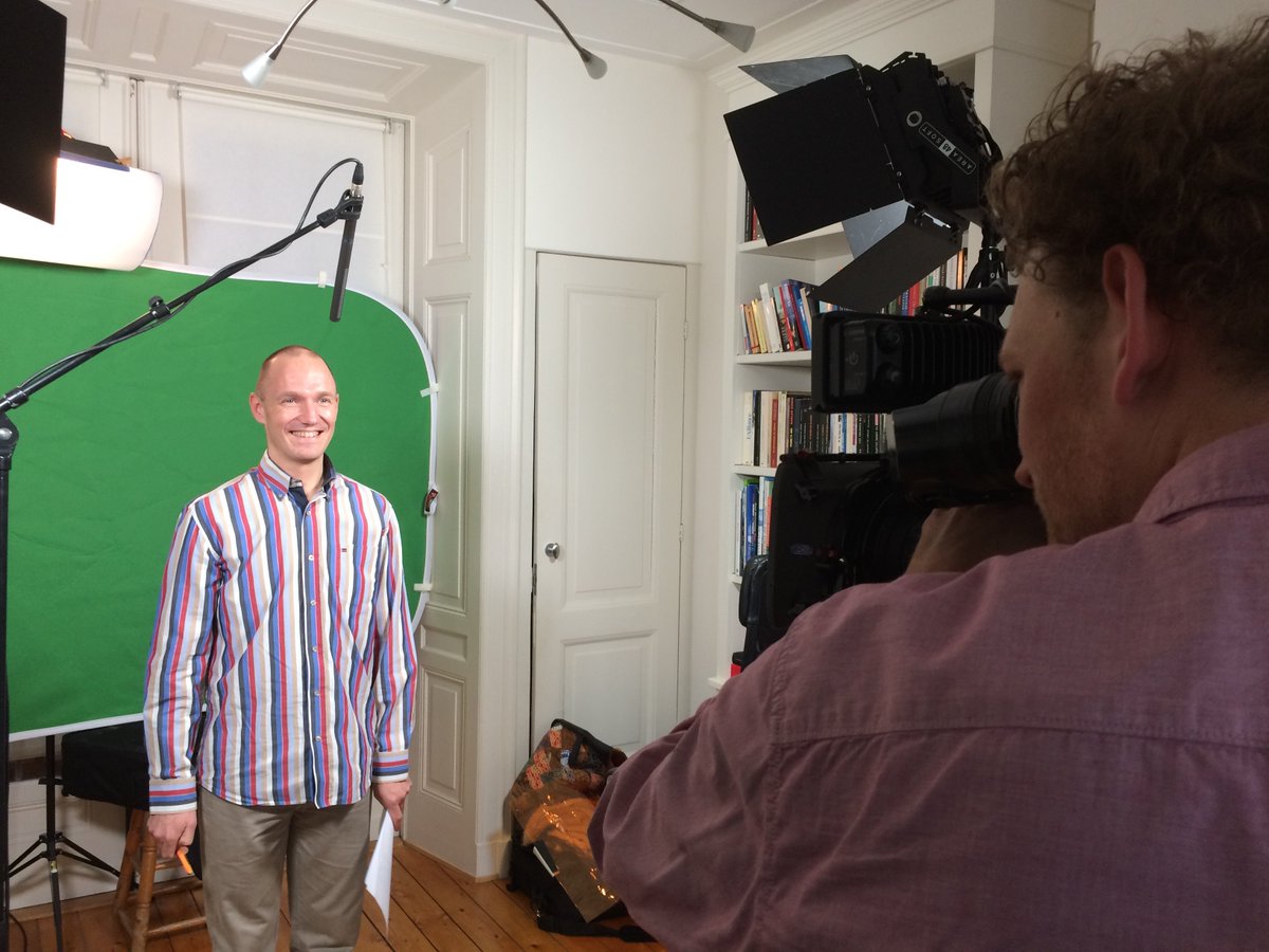 PectoTweet's tweet photo. De magie van een green screen #videoproductie #bedrijfsvideo #video #edit https://t.co/2V83kLRom6 https://t.co/BqmlUXVdND