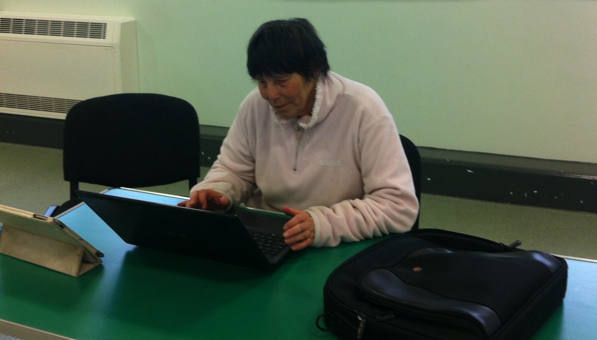 CFirst_Barry's tweet image. Good Digital Drop In at Margaret Alexander Community Centre yesterday. We had 7 participants. We learnt about twitter! #DigitalInclusionWeek