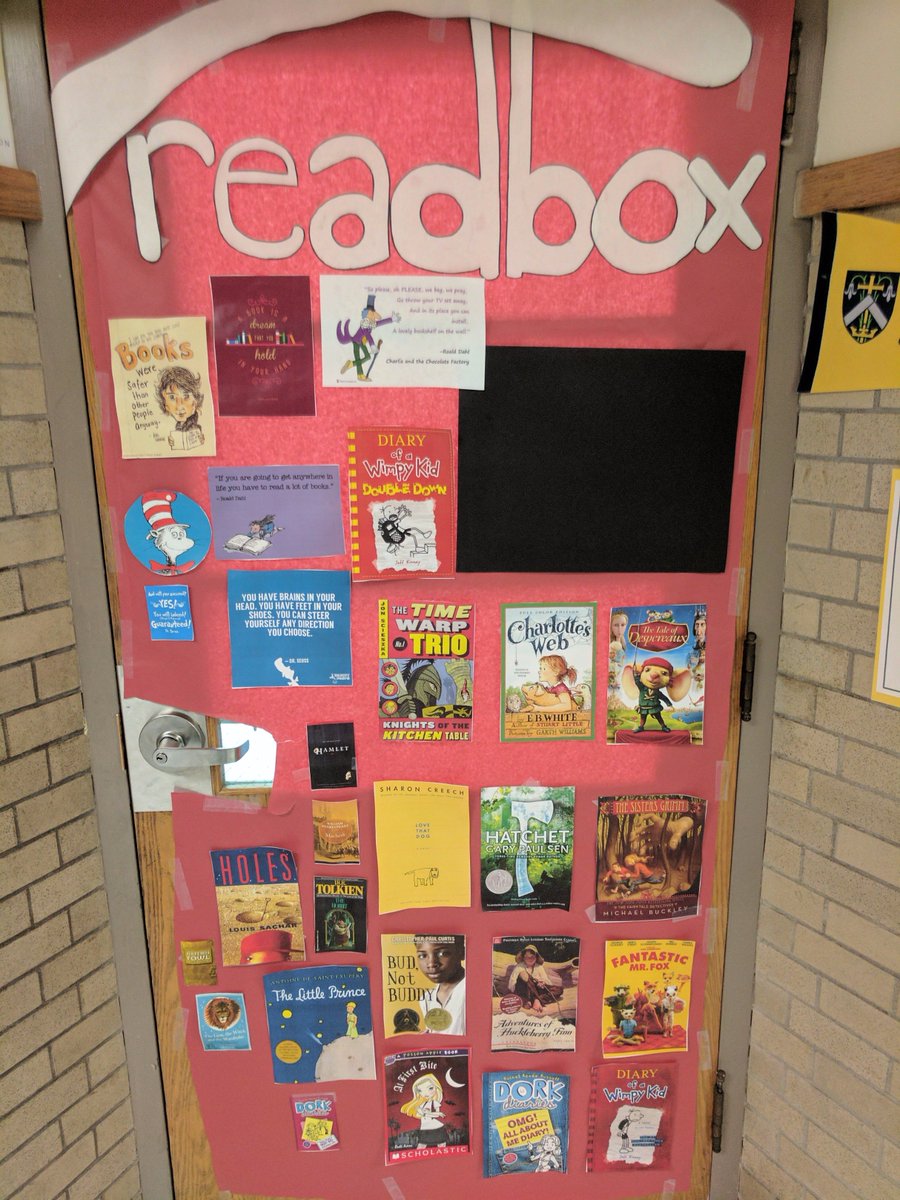 ShakesInStripes's tweet photo. Find a good book at ReadBox! Door decorations for #ReadAcrossAmerica @VesGrade4 @MPS_Verplanck @mpspride https://t.co/2JhC6zdPrl