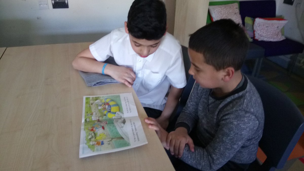 mrAndrewsY3pl's tweet photo. #Y6Diamond loved listening to @year2star readers! Darllen gwych! https://t.co/fB8aGwd6Pq