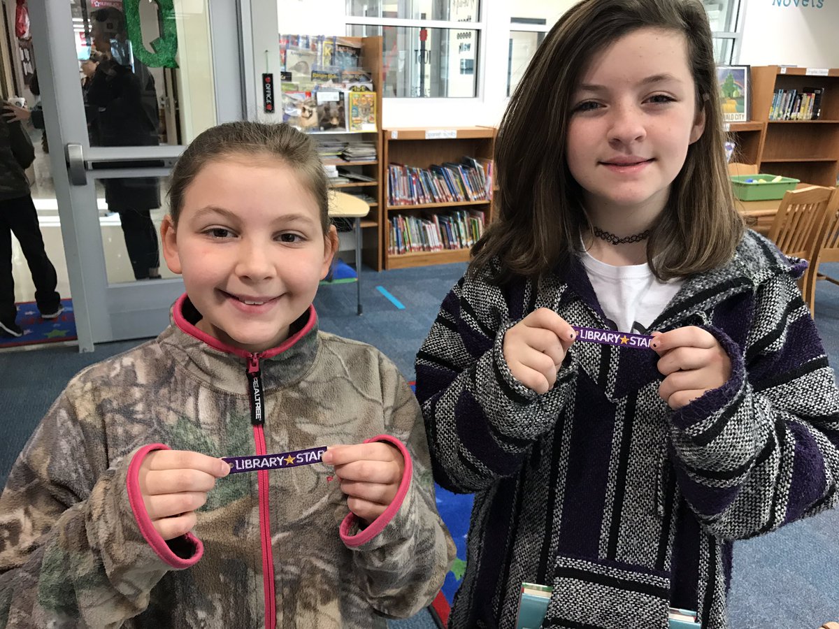 Library Leaders checked in 5 times for their job helping shelve books and earned a Library ⭐️spirit stick! Way to lead, girls! #7HillsLEADS